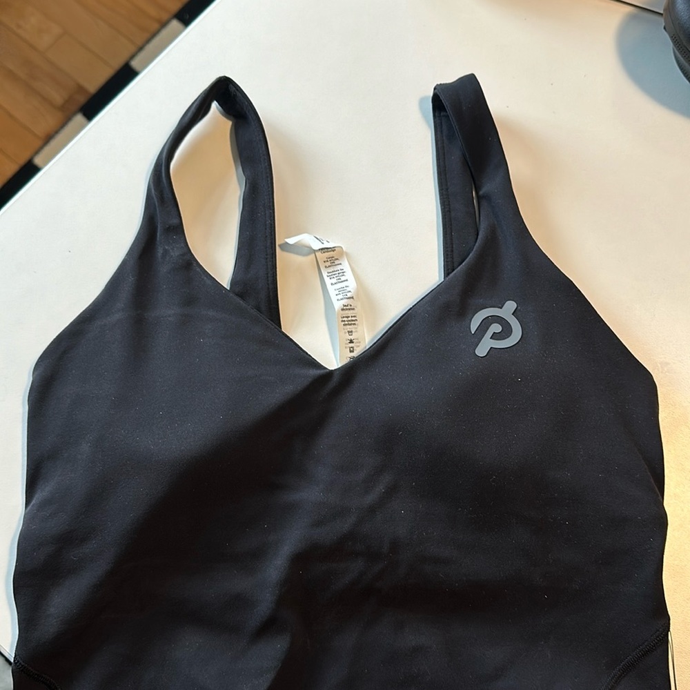 NWT new with tags Lululemon x Peloton Align Tank. Black size 6